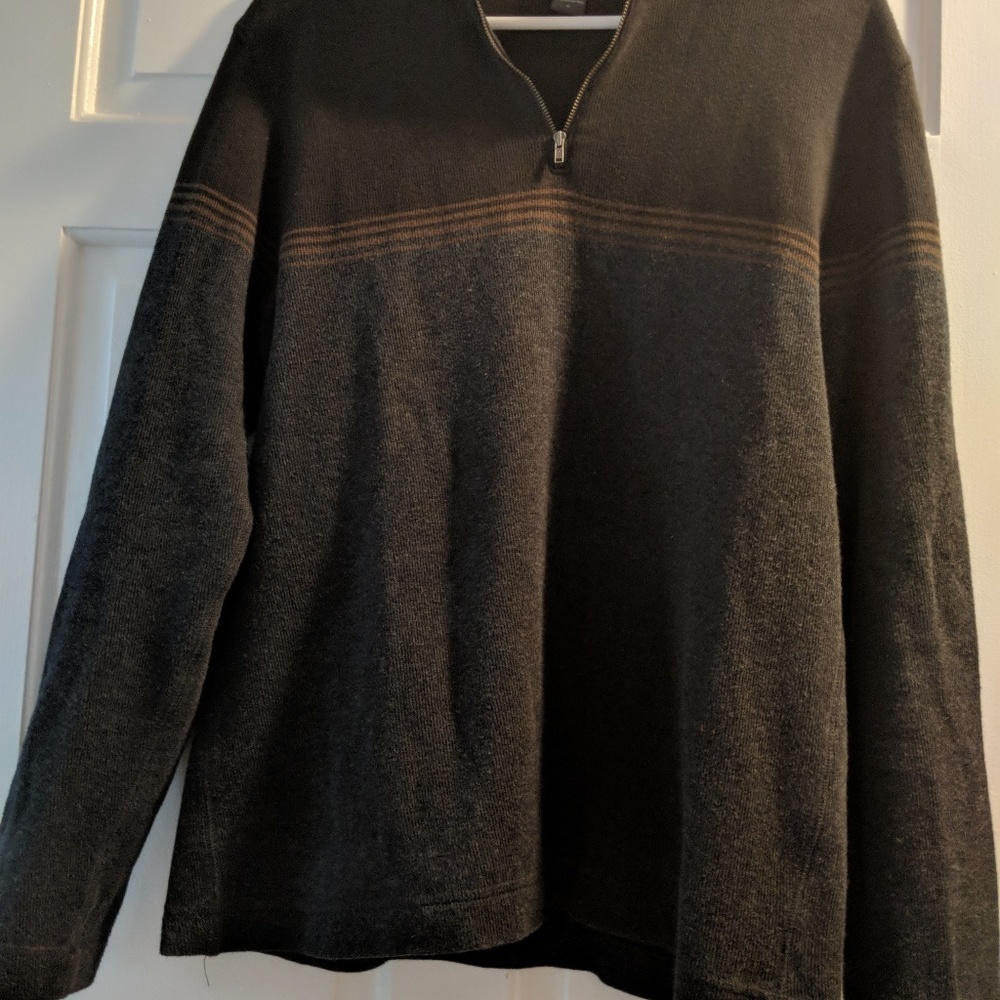 Offer 2/$15 guys shirts!! half zip cotton sweater - Picture 4 of 4